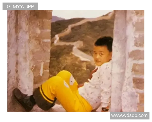 姚明亲手搭建帐篷展现大个子温暖一面与自然亲密接触的独特体验