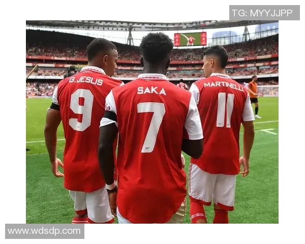 欧联杯阿森纳大胜AC米兰五球逆转引发转会热议与全场沸腾