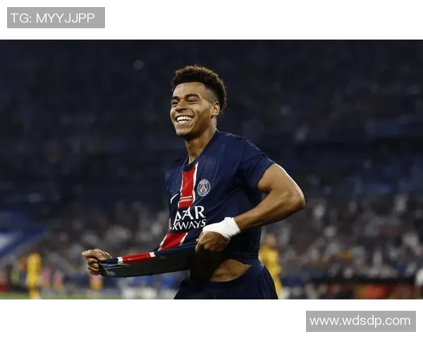 足总杯激战巴黎圣日耳曼大胜AC米兰6比2补时进球点燃全场激情