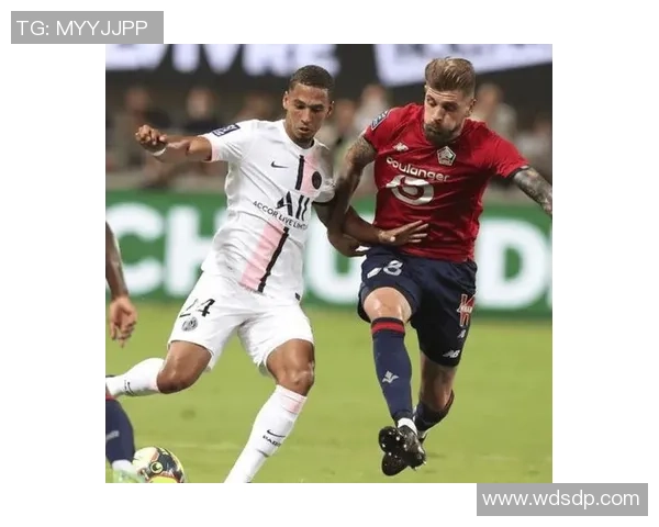 欧联杯激战：巴黎圣日耳曼险胜阿森纳帽子戏法引发争议判罚风波