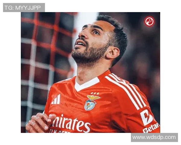 曼联逆袭本菲卡全场沸腾帽子戏法成比赛转折点分析